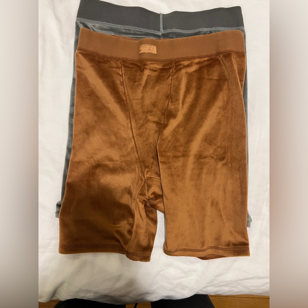 SKIMS Velour Boxer Bundle. Copper & Gunmetal- Size Medium